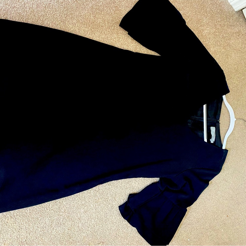 Womens black classic dress -size small. Never worn